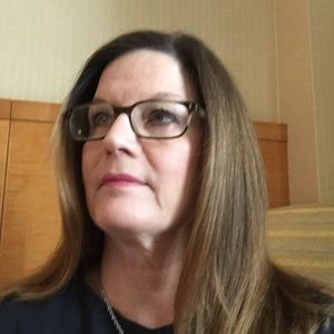 Meet your Posher, Cynthia